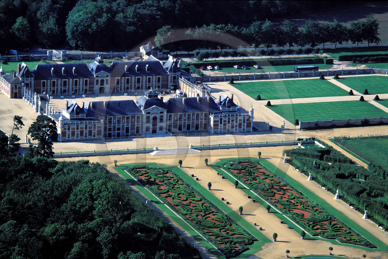 France, Eure (27), Neubourg, Chateau de Champ-de-Bataille, propriété du décorateur Jacques Garcia, (vue aérienne)