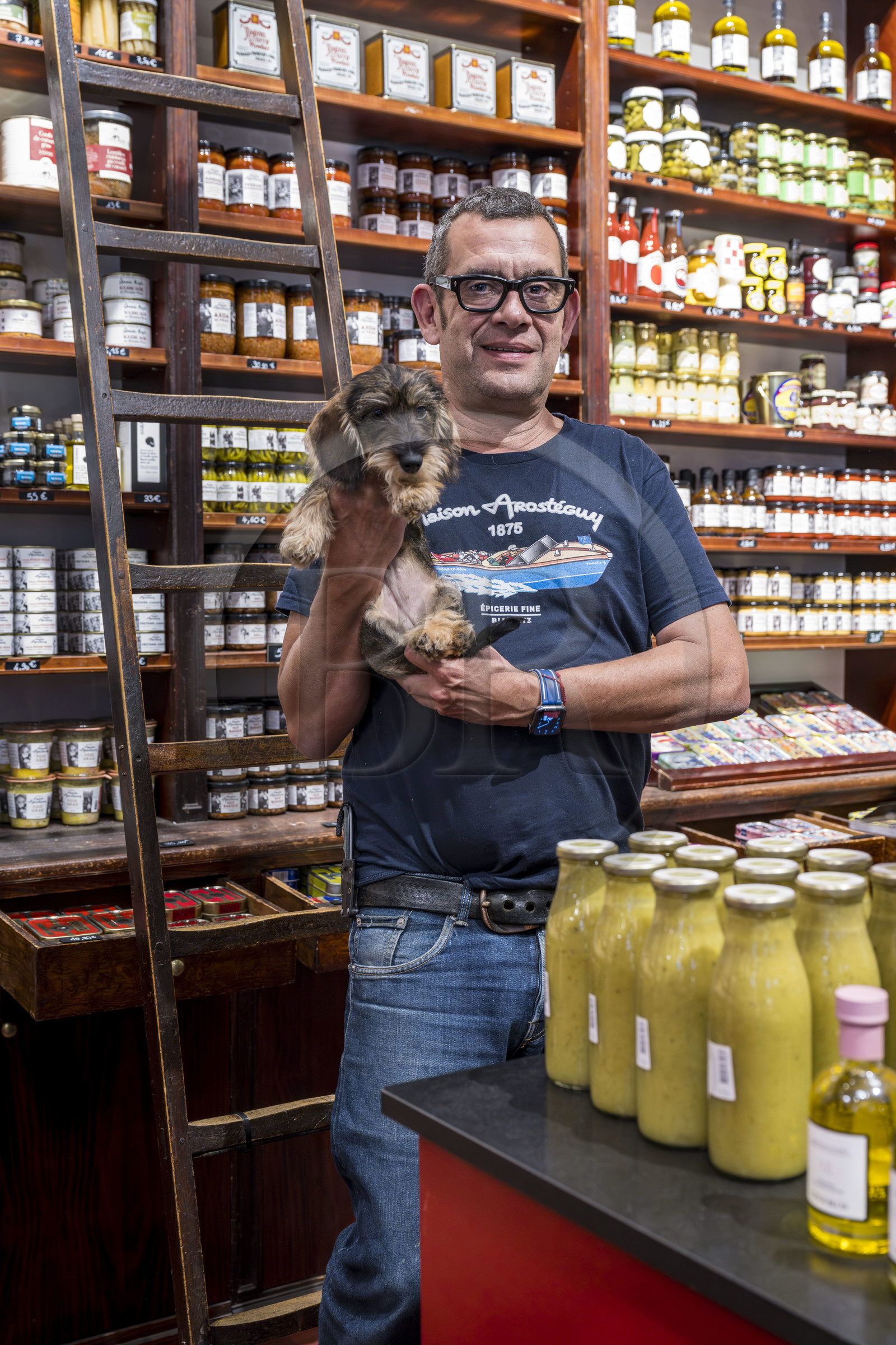France, Pyrénées-Atlantiques (64), Pays-Basque, Biarritz, Chez Arosteguy épicerie fine créée en 1876, Pierre Arosteguy