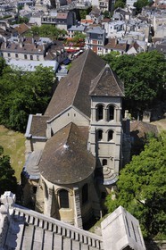 France, Paris (75), l'église Saint-Pierre de Montmartre derrière la place du Tertre