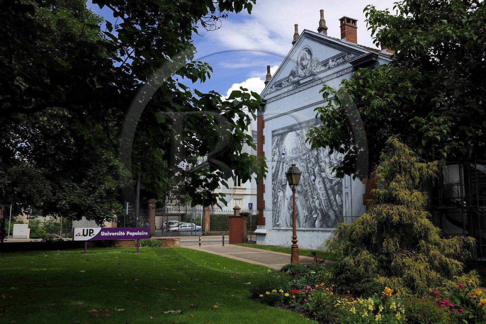 France, Haut-Rhin (68), Mulhouse, mur peint à l'université populaire ancienne école de chimie