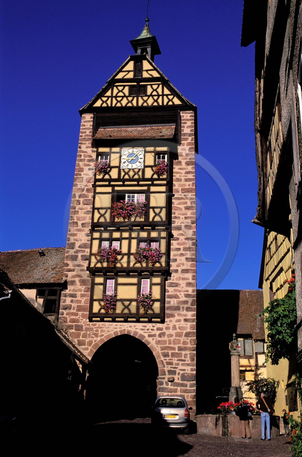 France, Haut-Rhin (68), Route des vins d' Alsace, Riquewihr, labellisé Les Plus Beaux Villages de France, la porte du Dolder