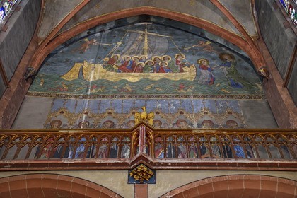 France, Bas-Rhin (67), Strasbourg, vieille ville classée au Patrimoine Mondial de l'UNESCO, église protestante Saint-Pierre-le-Jeune, réplique de la Navicella de Giotto