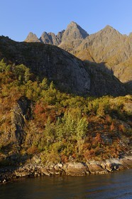 Norvège, Nordland, Iles Lofoten, le très etroit fjord Trollfjord en bordure du Raftsundet
