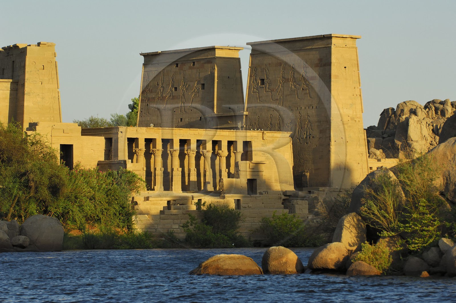 Egypte, Haute-Egypte, Nubie, vallée du Nil, Assouan, île d'Agilka, Philae classé Patrimoine Mondial de l'UNESCO, le temple d'Isis