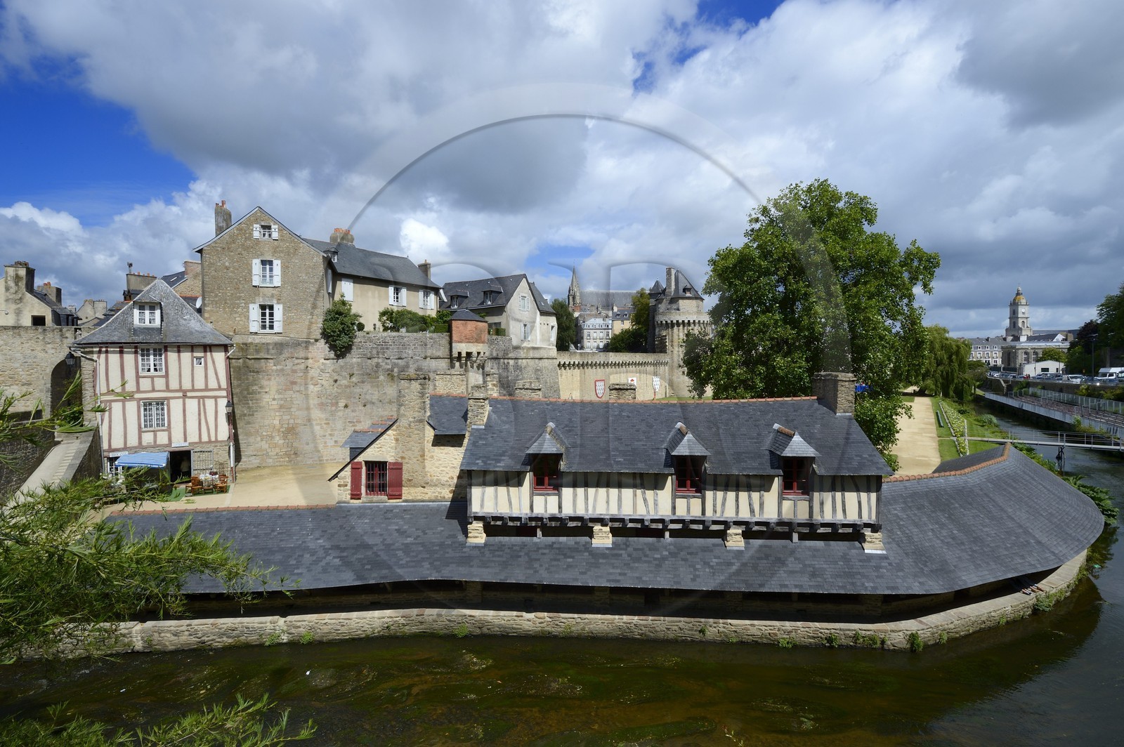 France, Morbihan, Gulf of Morbihan (Golfe du Morbihan), Vannes, the wash-house on the banks of the Sene river and the Saint Patern church in the background