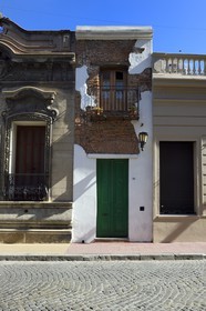 Argentine, Buenos Aires, quartier Saint Telmo, pasaje de San Lorenzo, la Casa Minima large de 2,30 m seulement