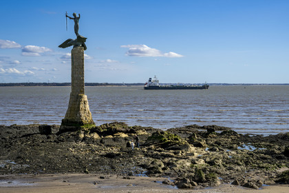 France, Loire-Atlantique (44), Estuaire de la Loire, Saint-Nazaire, la Grande plage, Monument Americain appelé Sammy édifié en mémoire du débarquement américain du 26 juin 1917 à Saint-Nazaire sur le front de mer