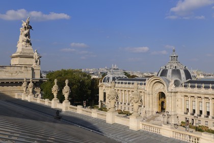 France, Paris, the Petit Palais seen from the Grand Palais