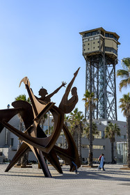 Spain, Catalonia, Barcelona, La Barceloneta, Homage to Swimming (Homenaje a la Natacion) (2004) sculpture by Alfredo Lanz
