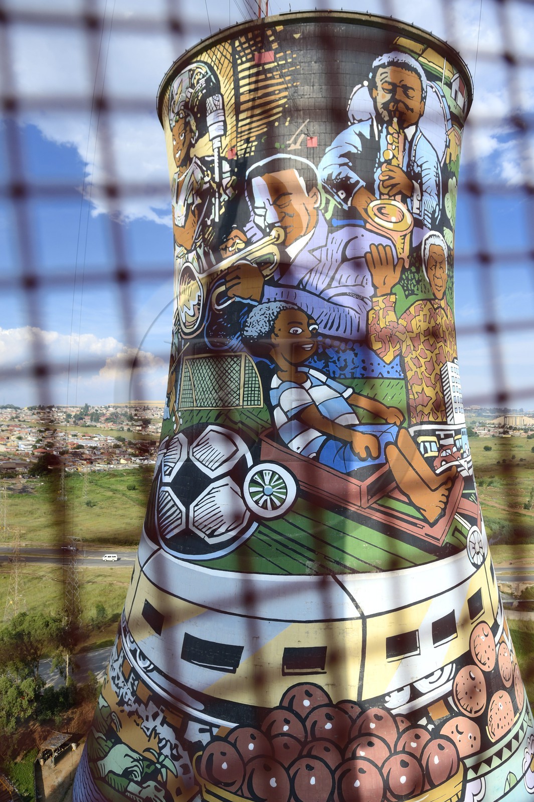 South Africa, Gauteng Province, Johannesburg, Orlando Towers overlooking the Orlando area of ​​Soweto, one the two cooling towers from the Orlando Power Station