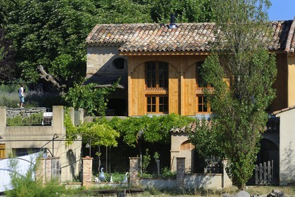 France, Var (83), Provence Verte, Bras, vers Saint-Maximin-la-Sainte-Baume, la maison d'hôtes Le Peyrourier, une campagne en Provence
