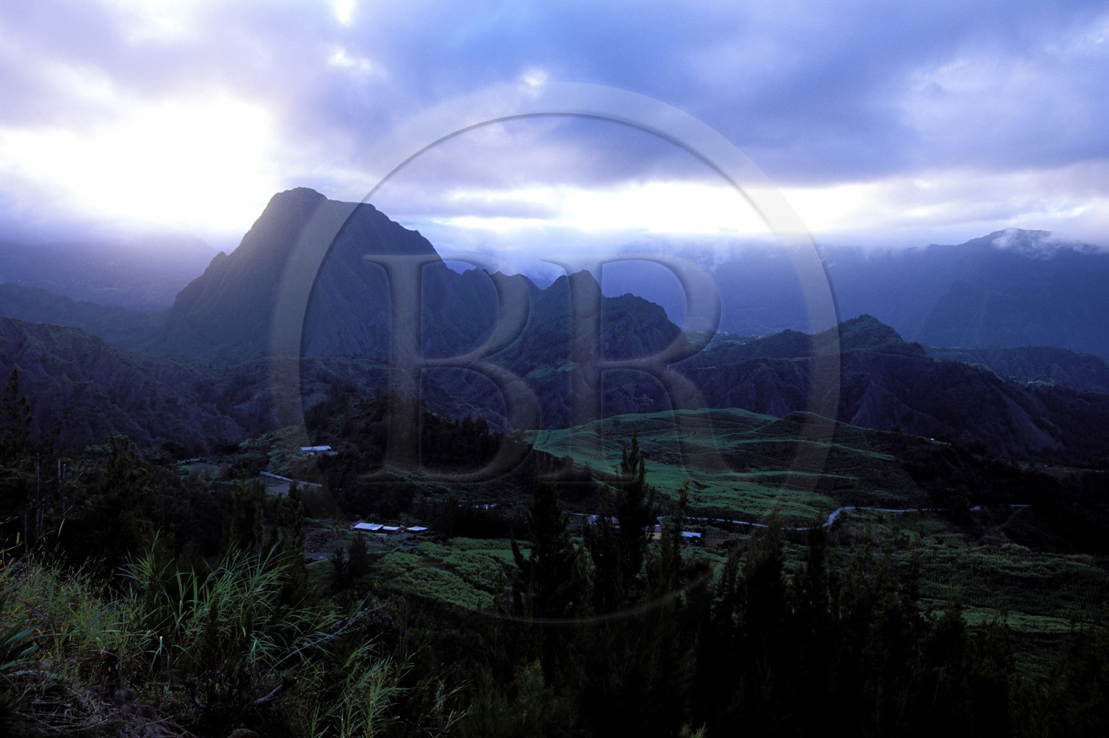 France, île de la Réunion, cirque de Salazie, classé Patrimoine Mondial de l'UNESCO, le plus verdoyant des trois cirques