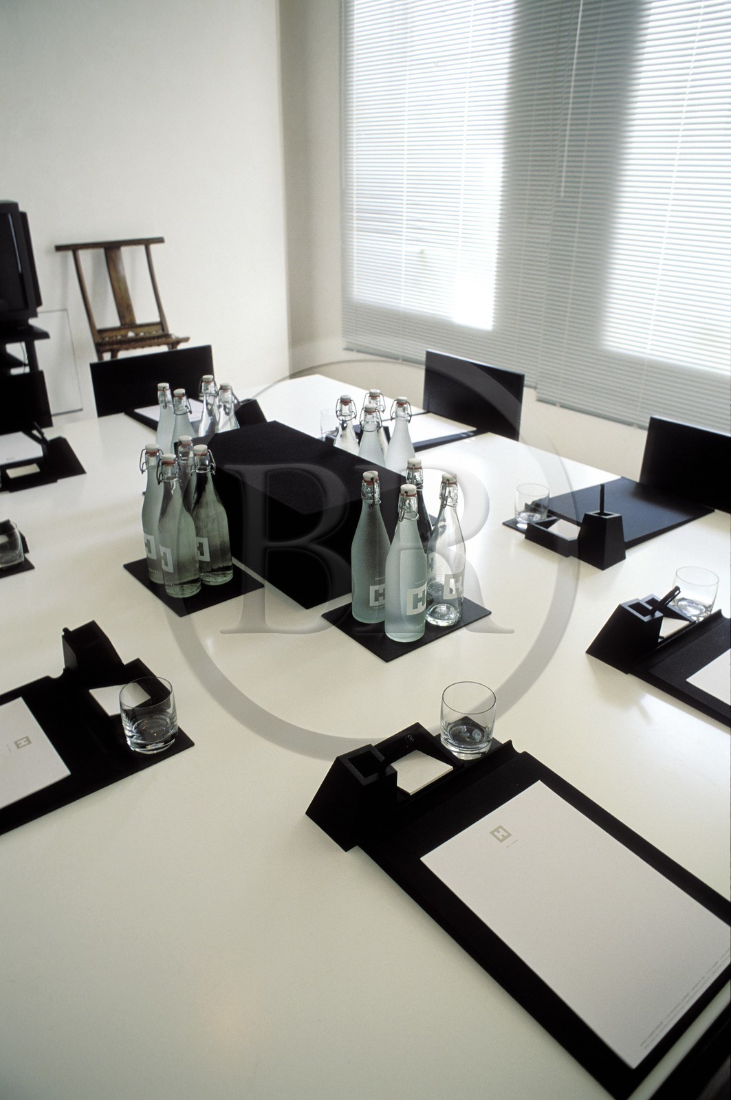 United Kingdom, London, meeting table at the Hempel hotel, Craven Hill