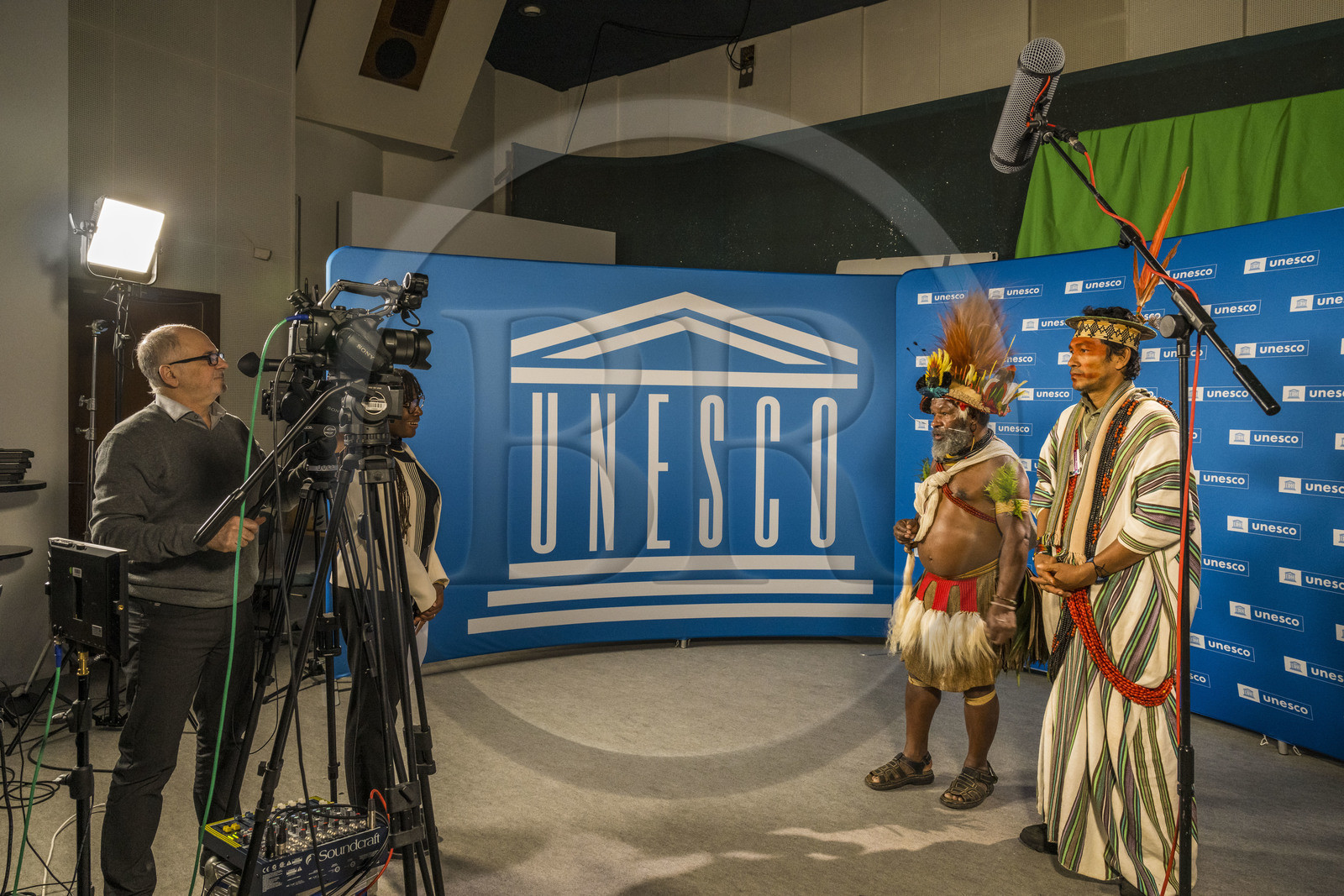 France, Paris, UNESCO Headquarters, interview of Papuan Chief Mundiya Kepanga and Amazonian leader of the Ashaninka people in Brazil  Benki Piyako