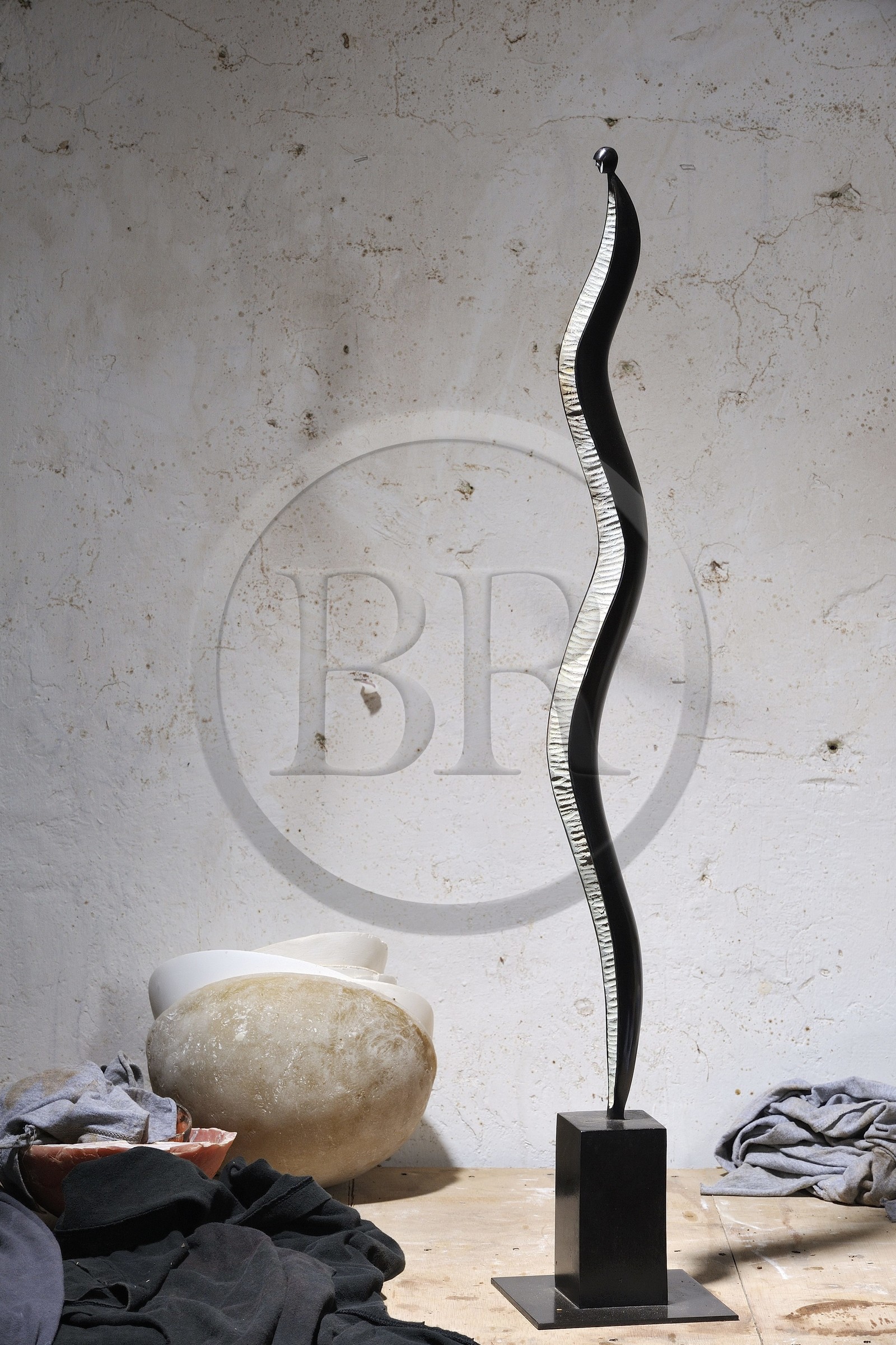 France, Calvados (14), Orbec, sculptures d'Axel Cassel