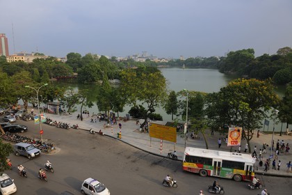 Vietnam, Hanoi, old town, Hoan Kiem Lake also called the small lake or Lake of the Restored Sword