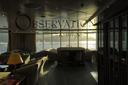 France, Corse (2a), Baie de Porto Vechio, croisière à bord du Silvershadow de la compagnie Silversea, un des salons