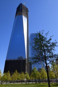 Etats-Unis, New York, Manhattan, 9 11 Memorial, One World Trade Center (1WTC) devenue la plus haute tour de NYC depuis le 30 avril 2012