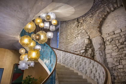 France, Bouches-du-Rhône (13), Arles, Hotel L'Arlatan dans un hôtel particulier revisité par l’artiste Jorge Pardo