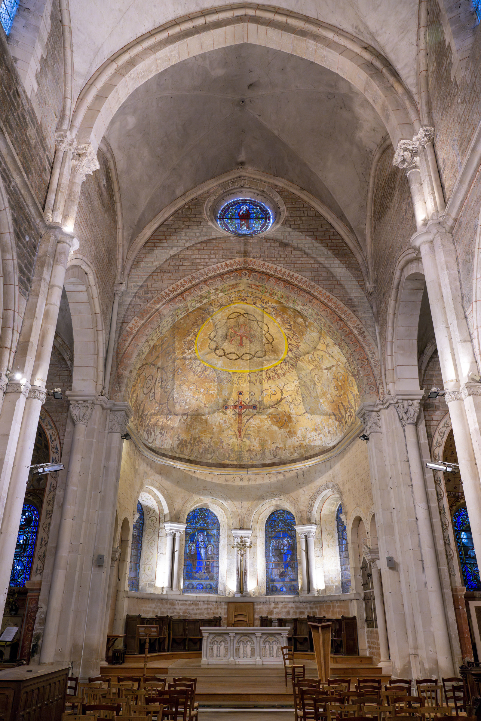 France, Yonne (89), l'église collégiale Saint-Lazare