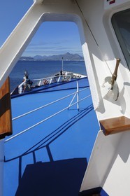 Groenland, région méridionale, le bateau de croisière le Princess Danané croise des icebergs au large de Nanortalik