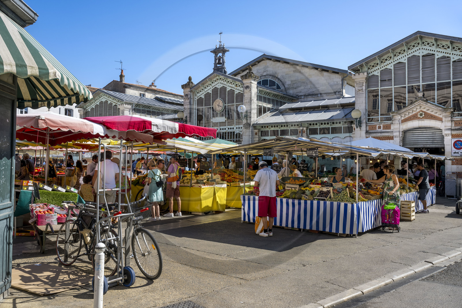 France, Charente-Maritime (17), La Rochelle, le vieux marché couvert du XIXème siècle