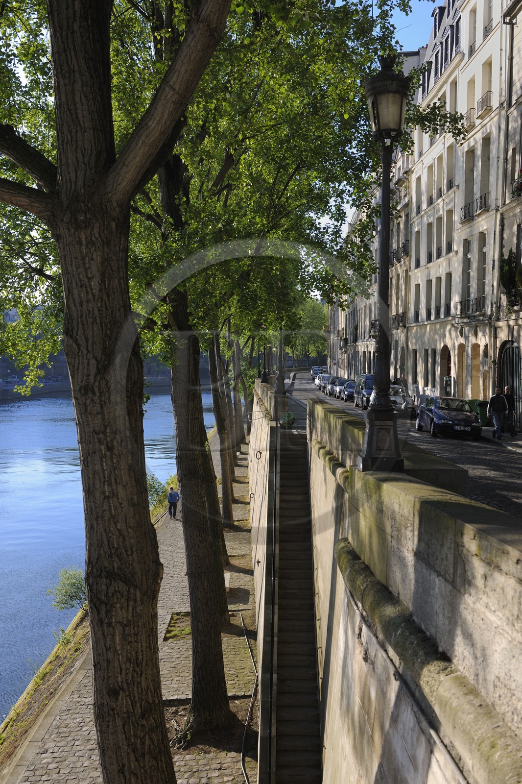 France, Paris (75), île Saint Louis, quai d'Anjou