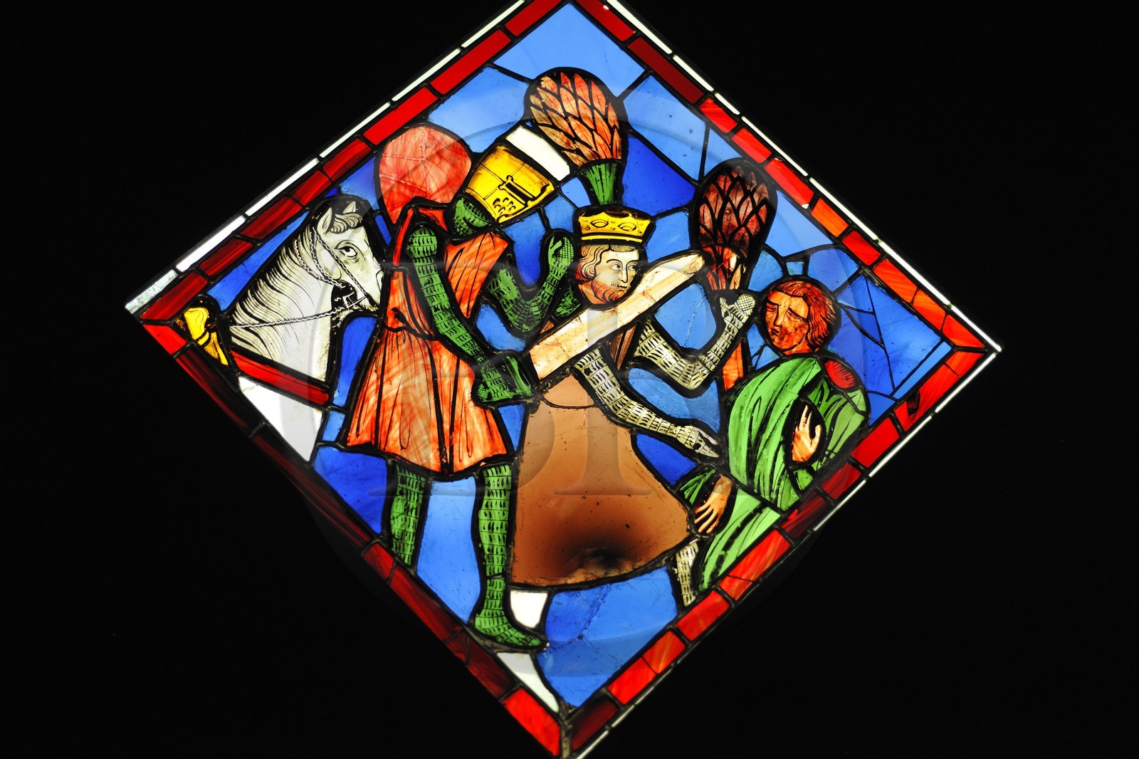 France, Paris (75), musée du Moyen-Age, ancien hôtel de Cluny, vitrail de la Sainte-Chapelle à Paris, chevalier égorgeant un roi