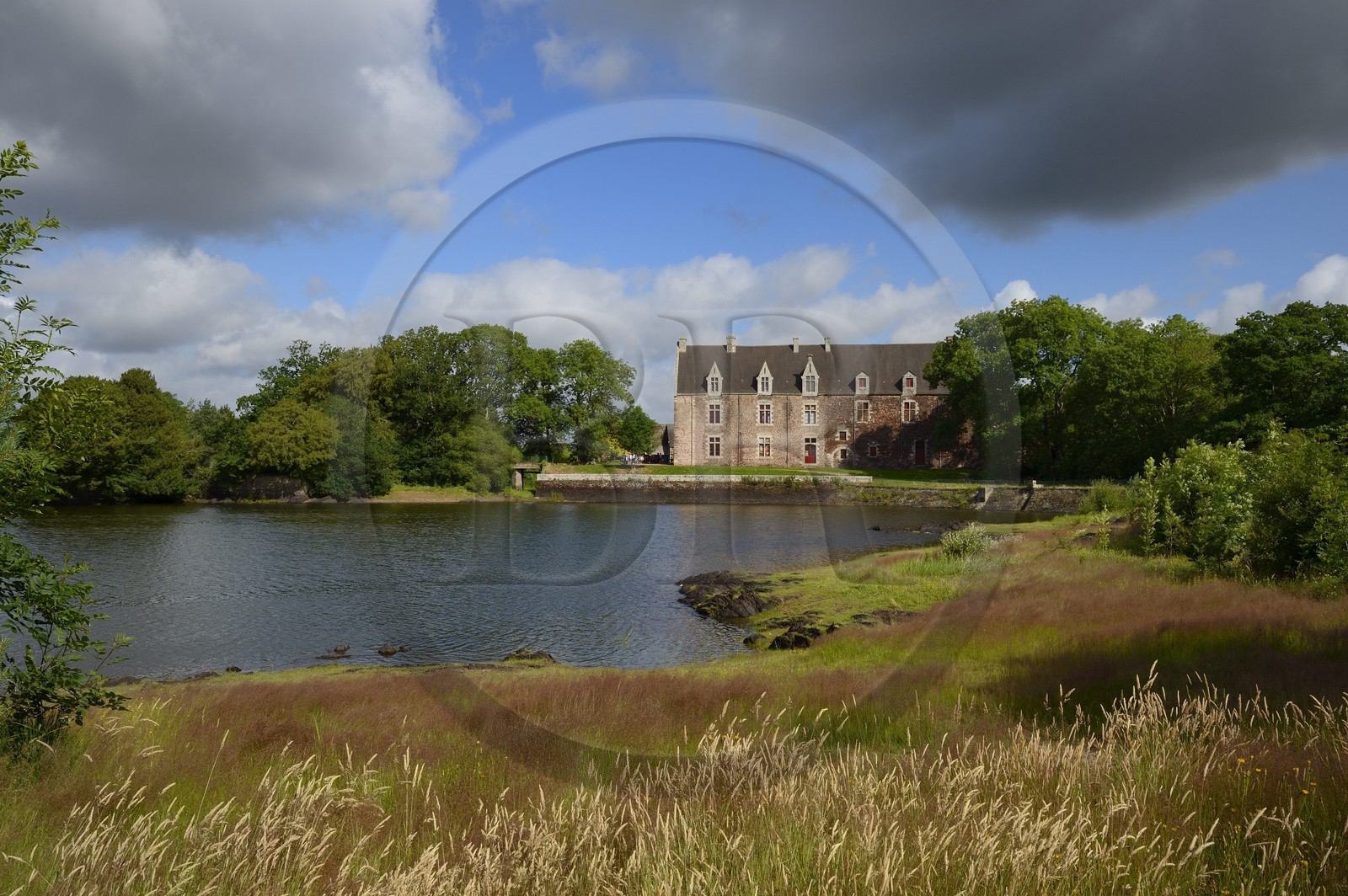 France, Morbihan (56), forêt de Brocéliande, Concoret, le château de Comper qui abrite les expositions du Centre de l'imaginaire arthurien