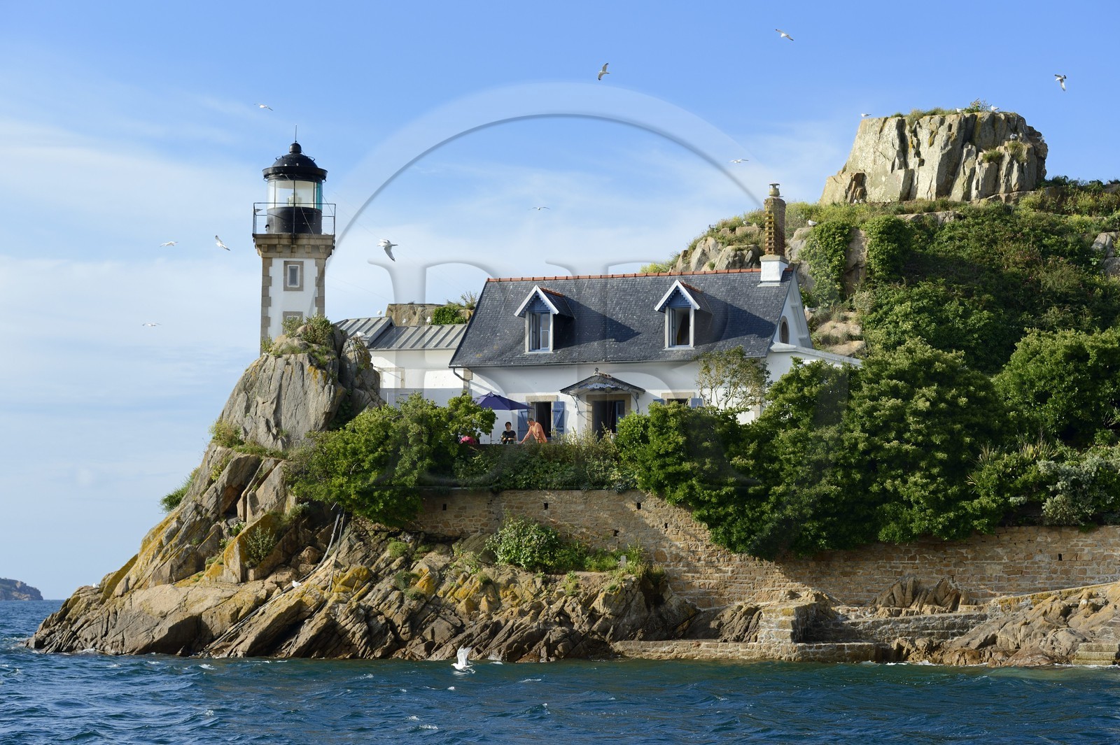 France, Finistère (29), baie de Morlaix, Carantec,  maison-phare de l'Ile Louet (aussi une maison d'hôtes en saison estivale)