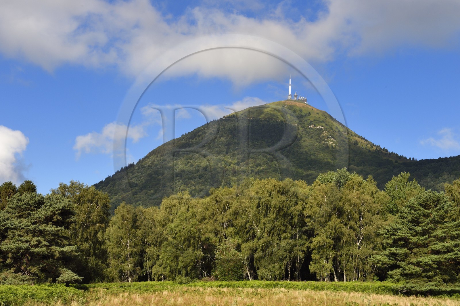 France, Puy de Dome, Parc Naturel Régional des Volcans d'Auvergne (regional nature park of Auvergne volcanoes), Chaine des Puys listed as World heritage by UNESCO, the Puy de Dôme volcano