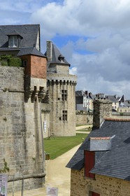 France, Morbihan (56), Golfe du Morbihan, Vannes, la Tour du connétable et les remparts