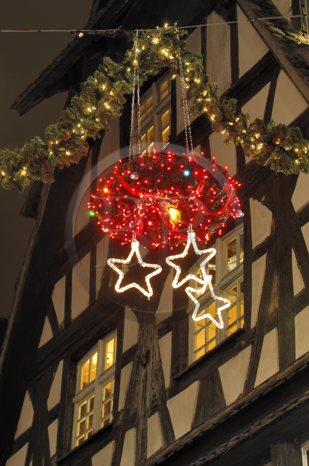 France, Bas Rhin (67), Strasbourg, decoration de Noel dans le quartier de la Petite France