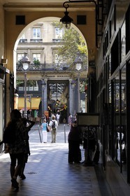 France, Paris (75), Passage Jouffroy donnant sur le boulevard Montmartre et le Passage des Panoramas