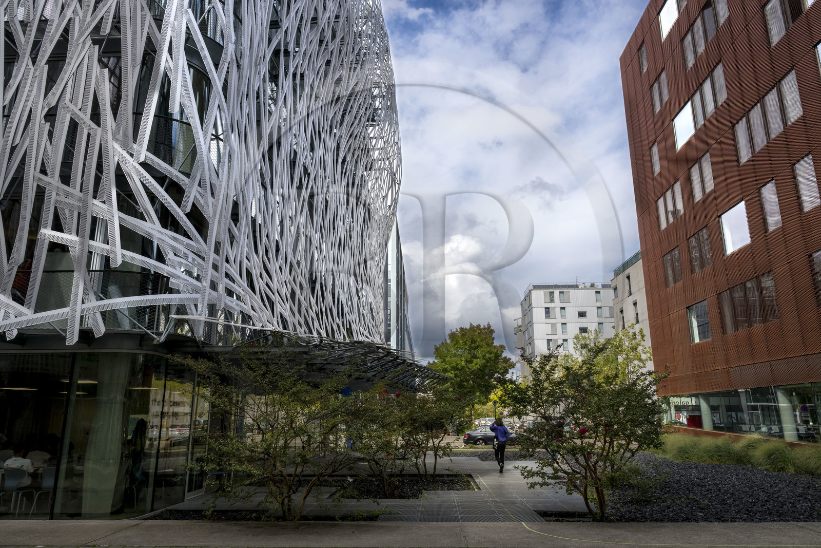 France, Loire-Atlantique (44), Nantes, Ile de Nantes, Manny immeuble de l'espace IDM (Agence d'architecture) habillé par l'oeuvre AIR de l'artiste Rolf Julius