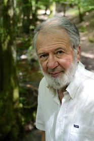 France, Morbihan (56), forêt de Brocéliande, Tréhorenteuc, l'écrivain et conteur Jacky Ealet