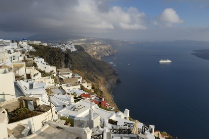 Greece, Cyclades, Aegean Sea, Santorini (Thira or Thera), the village of Imerovigli overlooking the caldera