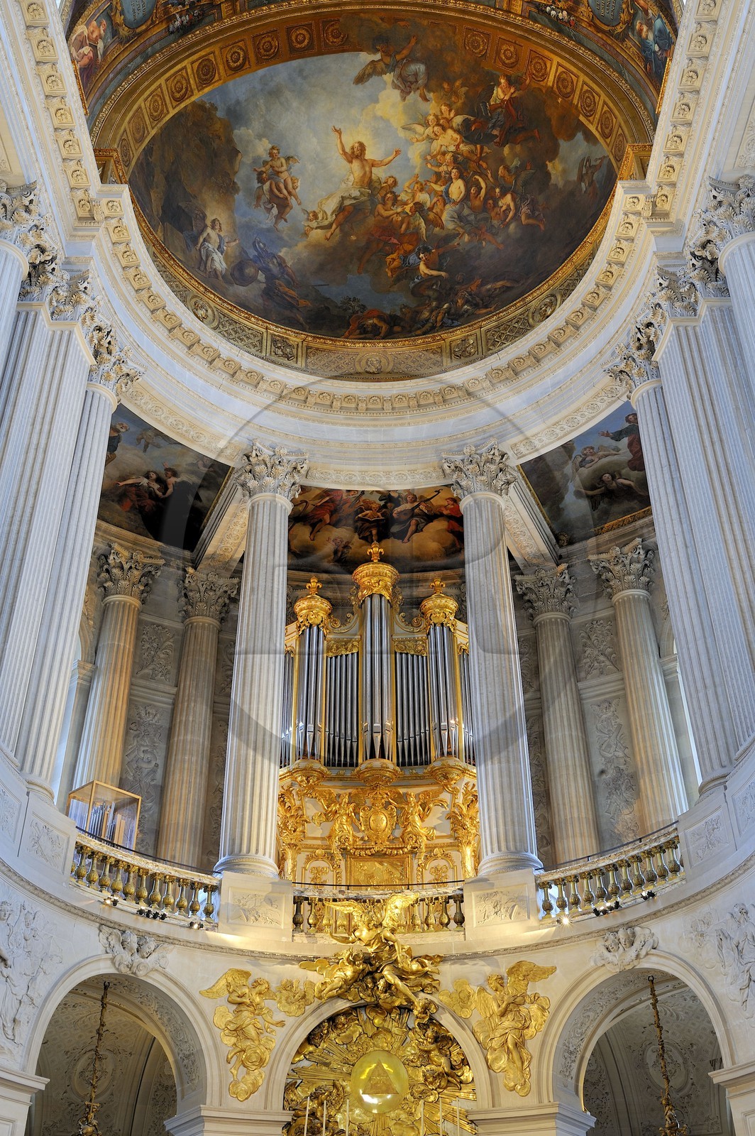 France, Yvelines, Chateau de Versailles, listed as World Heritage by UNESCO, the Royal Chapel, still used for concerts, organ