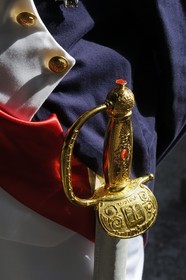 Italie, Toscane, l’Ile d’Elbe, Portoferraio, l'épée de l'acteur qui joue Napoleon 1er