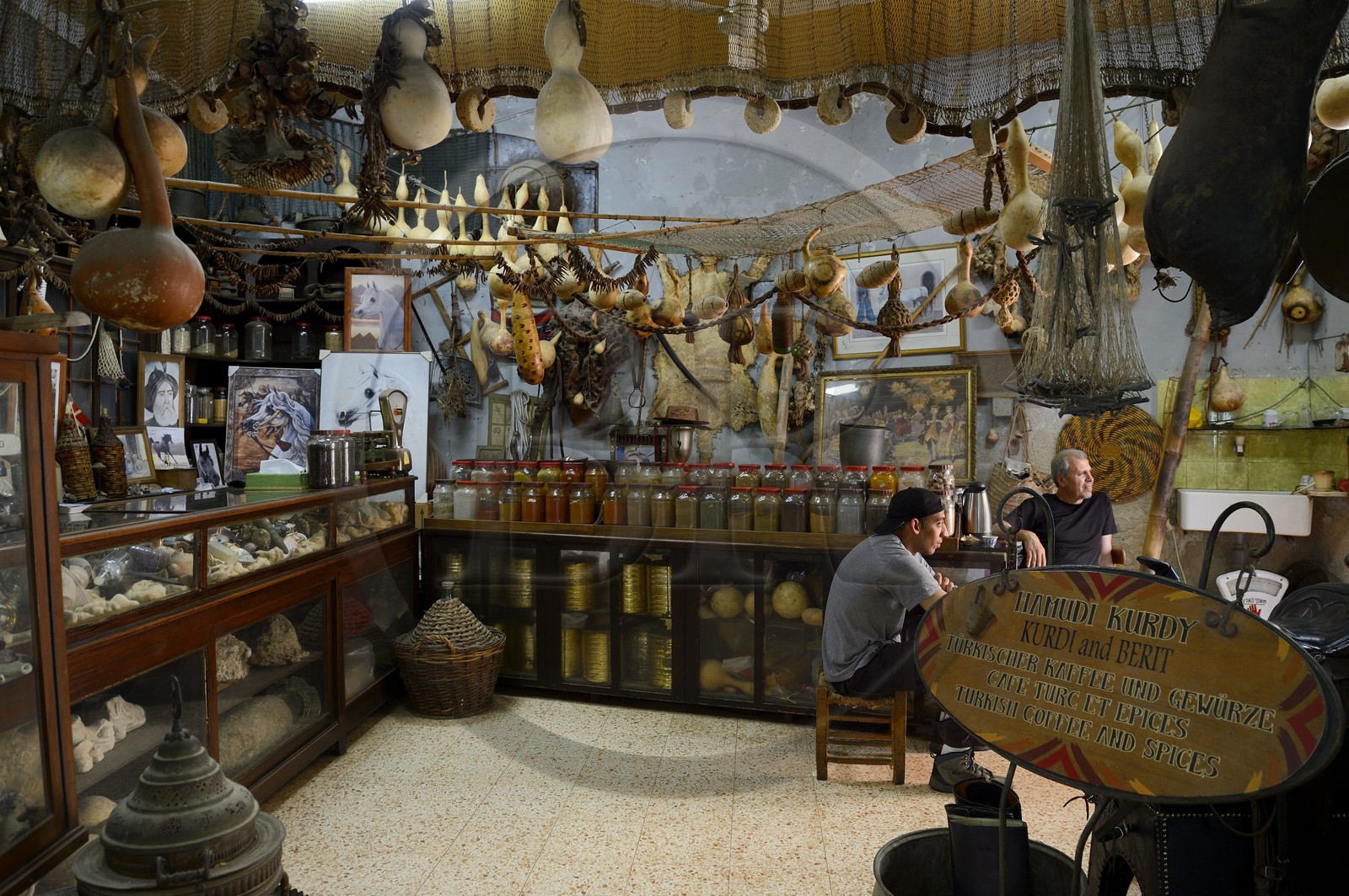 Israel, district Nord, Galilée, Acre (Akko), vieille ville, classée Patrimoine Mondial de l'UNESCO, quartier du bazar, le magasin Marco Polo