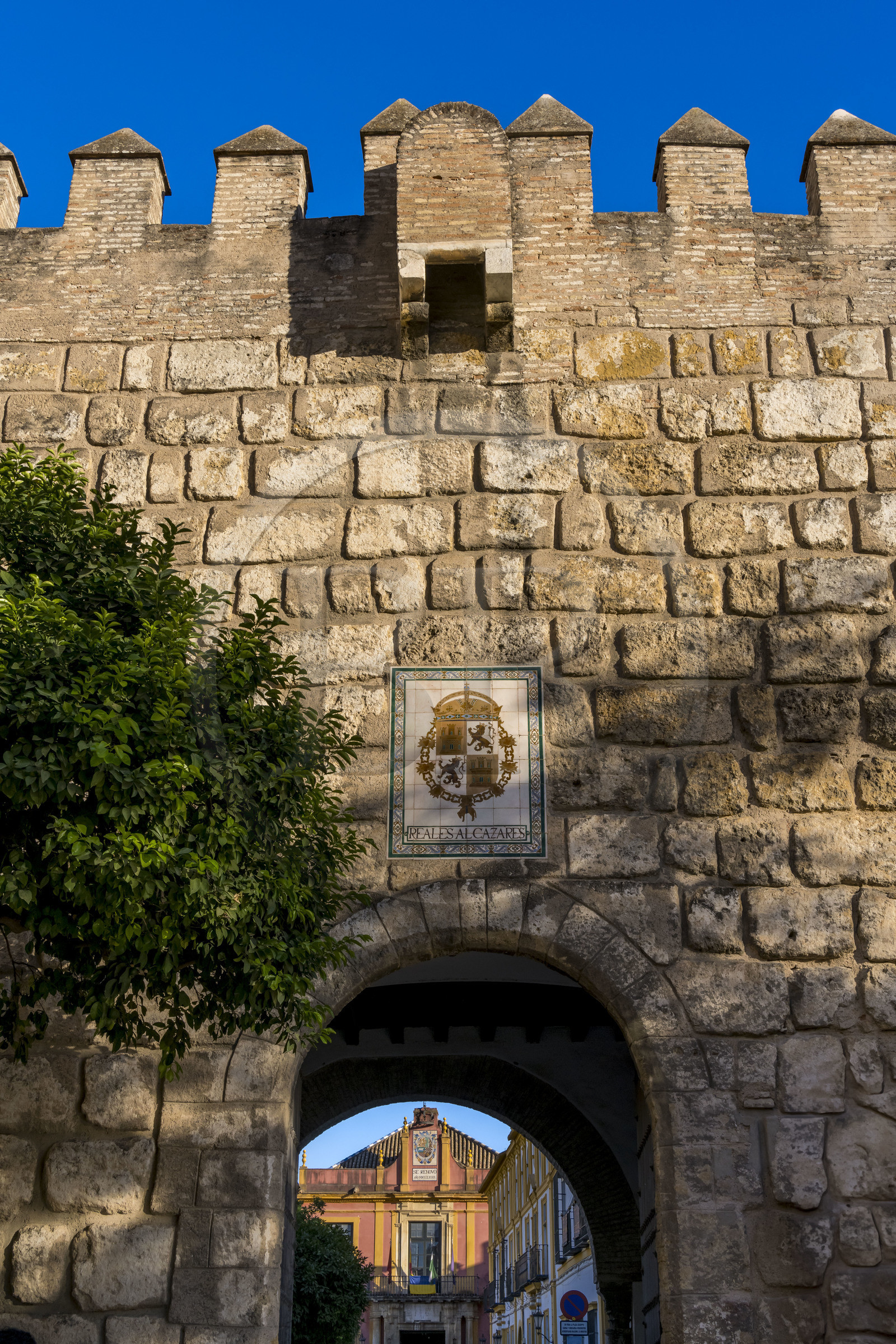 Espagne, Andalousie, Séville, Alcazar de Séville (Reales Alcazares de Sevilla), classé Patrimoine Mondial de l'UNESCO, la muraille extérieure
