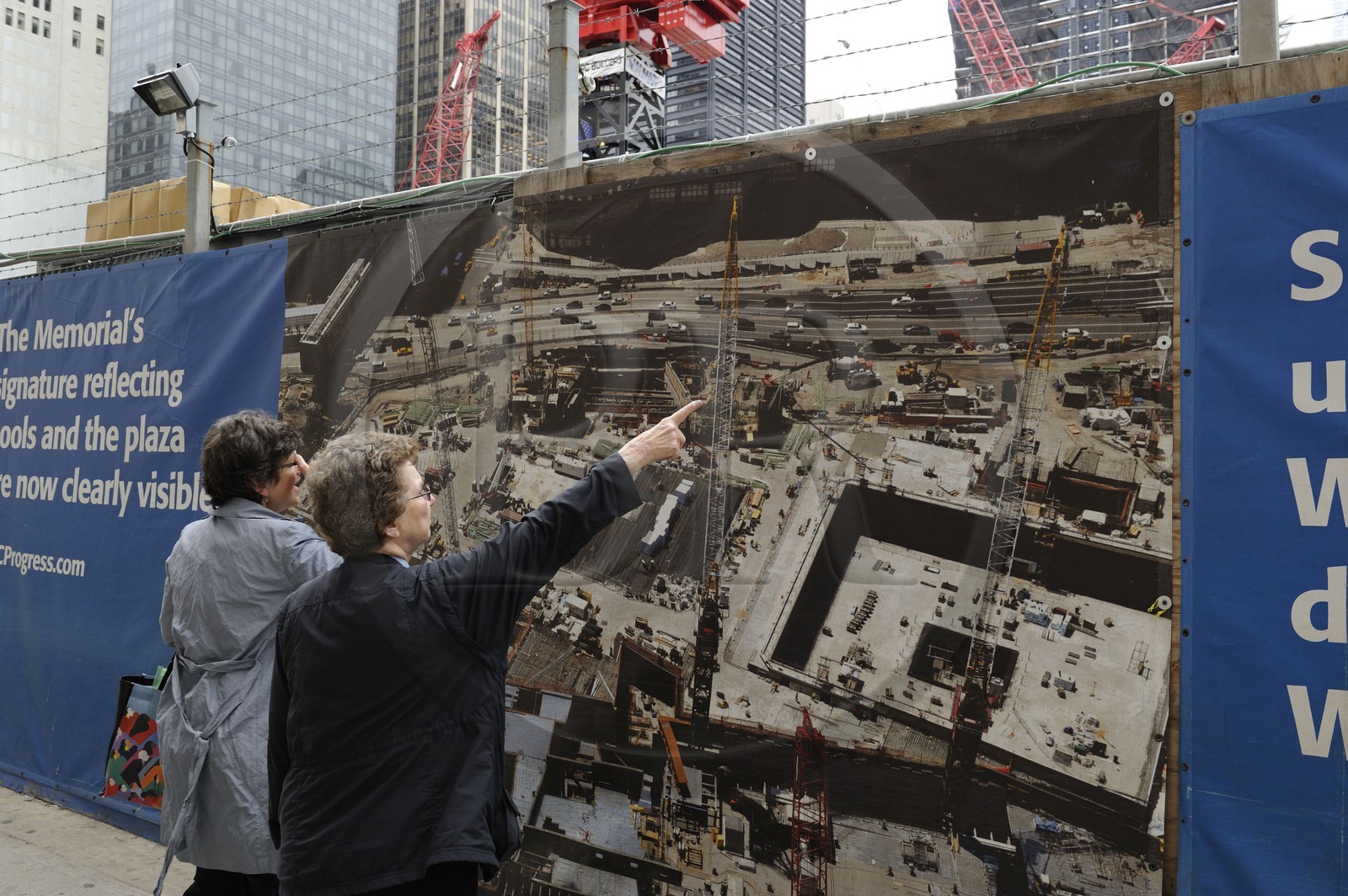 United States, New York, Manhattan, reconstruction at Ground Zero, a memorial called Reflecting Absence is under construction designed by Israeli architect Michael Arad. It involves the construction of a forest of trees around two bodies of water with two large square holes in their center at the exact spot where the towers stood