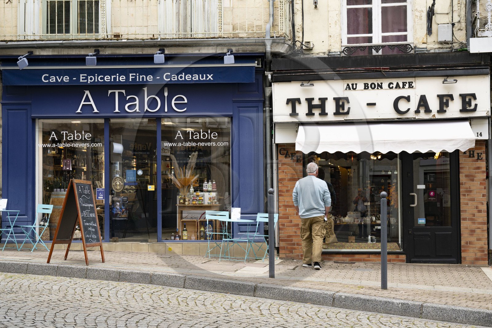 France, Nièvre, Nevers, A Table delicatessen, Place Saint-Sébastien