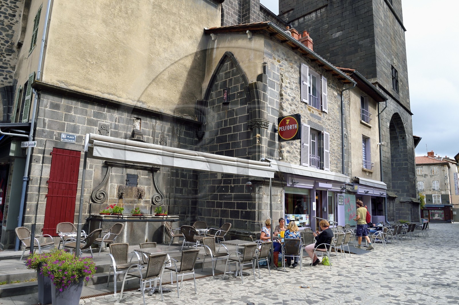 France, Cantal (15), Saint-Flour, Halle aux Bleds ancienne Notre Dame de la Collégiale