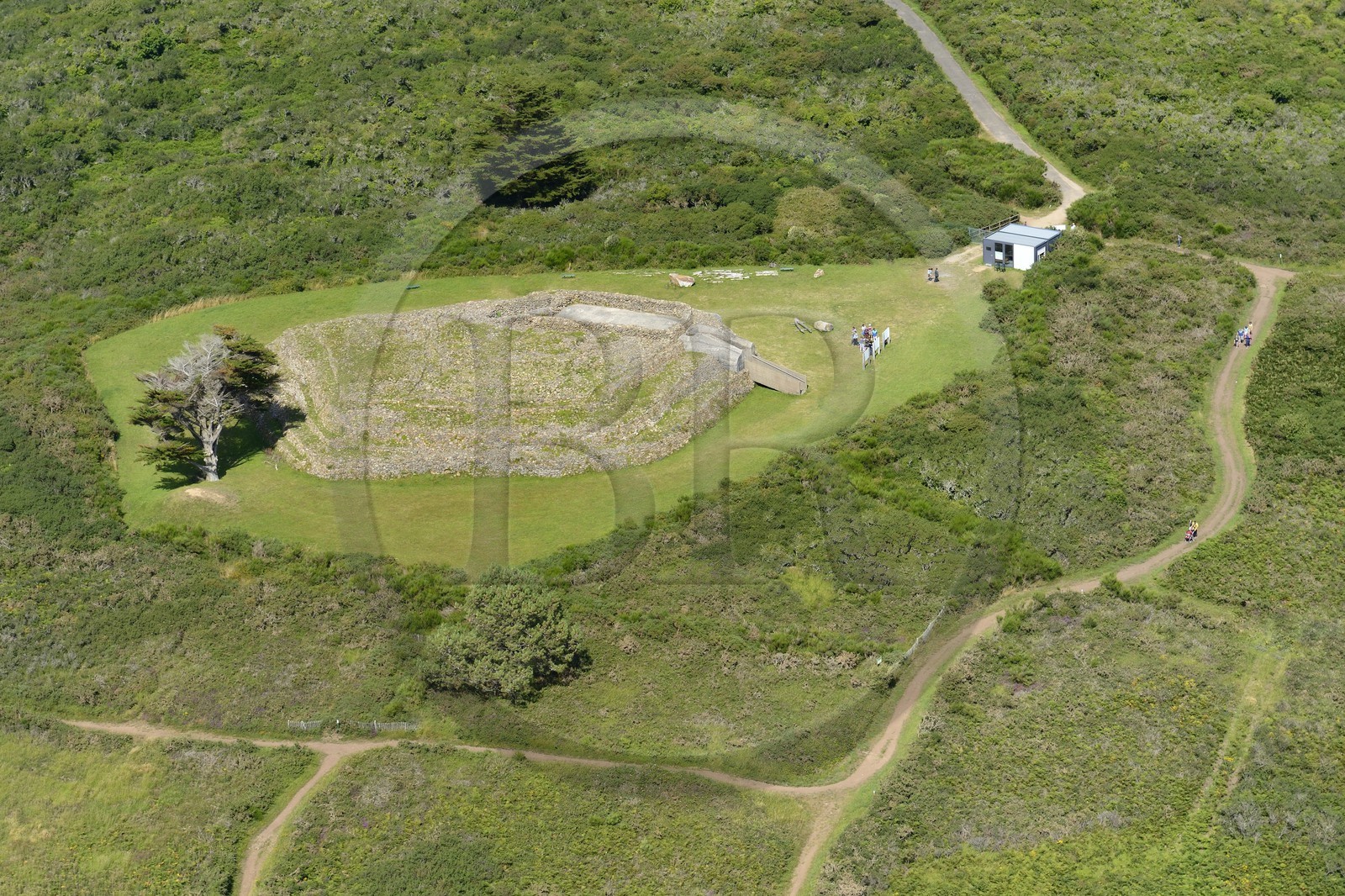 France, Morbihan, Gulf of Morbihan (Golfe du Morbihan), Rhuys peninsula, Arzon, Petit Mont cairn (aerial view)