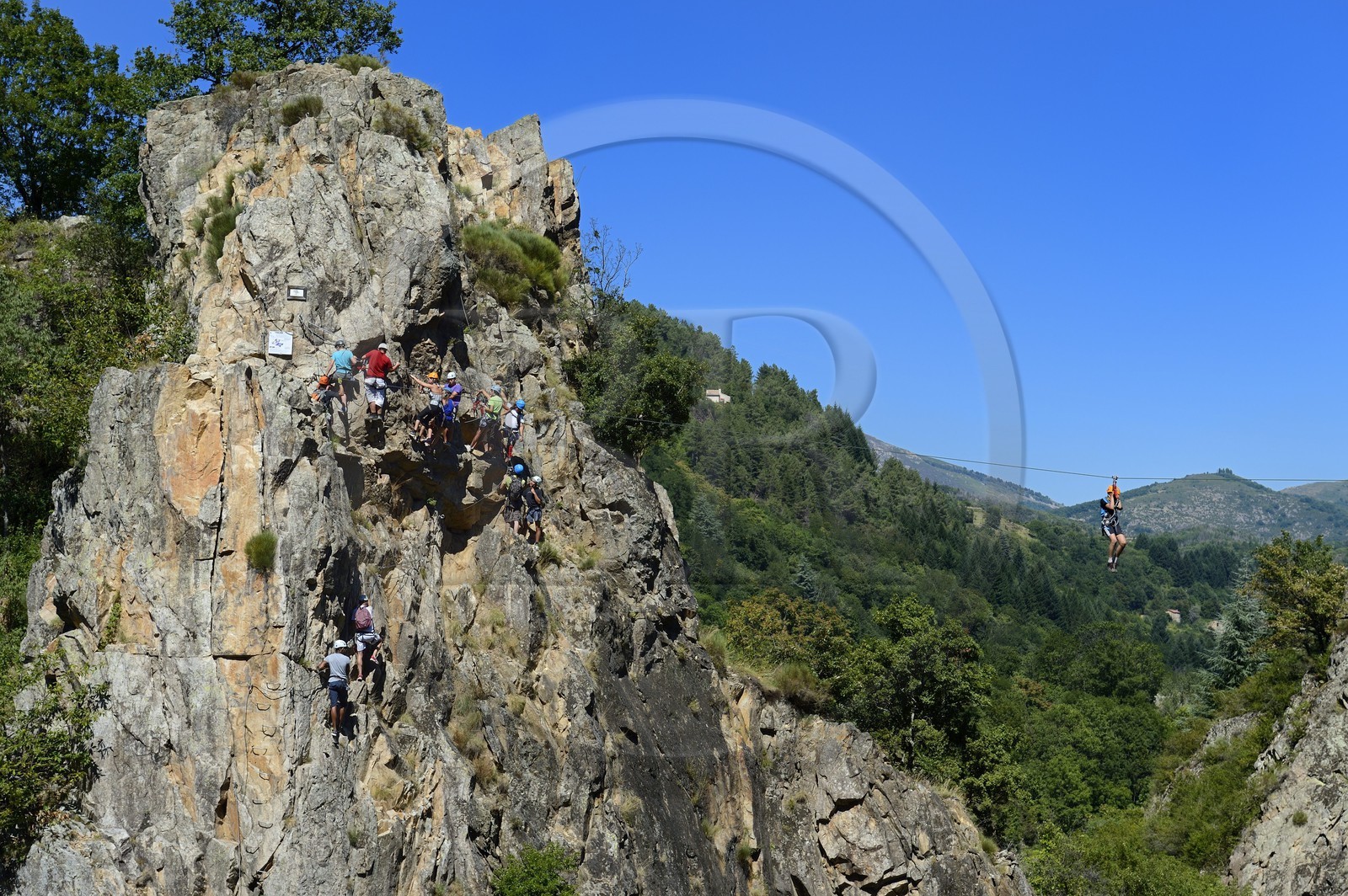 France, Ardèche (07), Parc Naturel Régional des Monts d'Ardèche, Thueyts, la haute-vallée de la rivière Ardèche, La via ferrata du Pont du diable