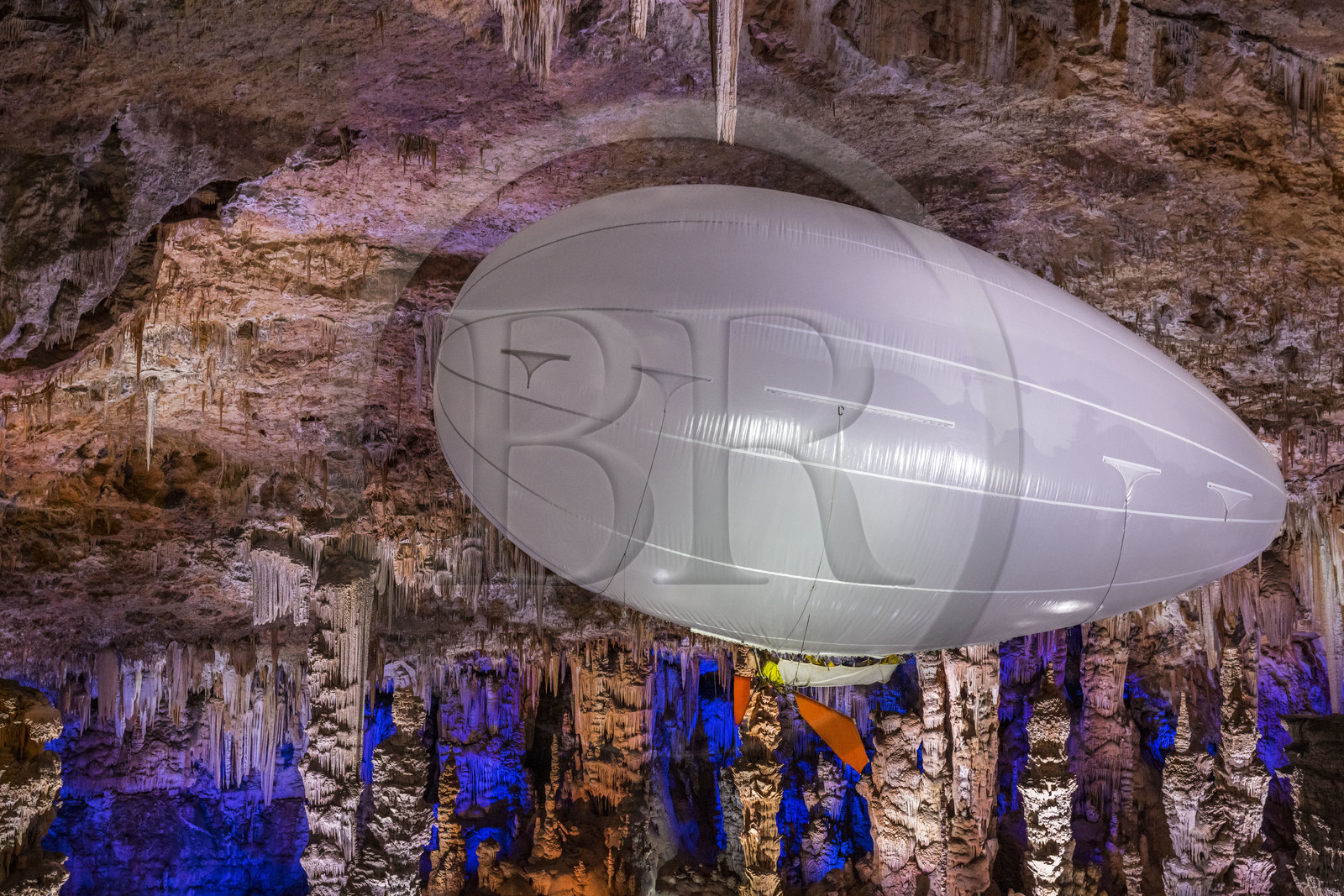 France, Gard, Mejannes-le-Clap, grotte de La Salamandre (Salamander cave)