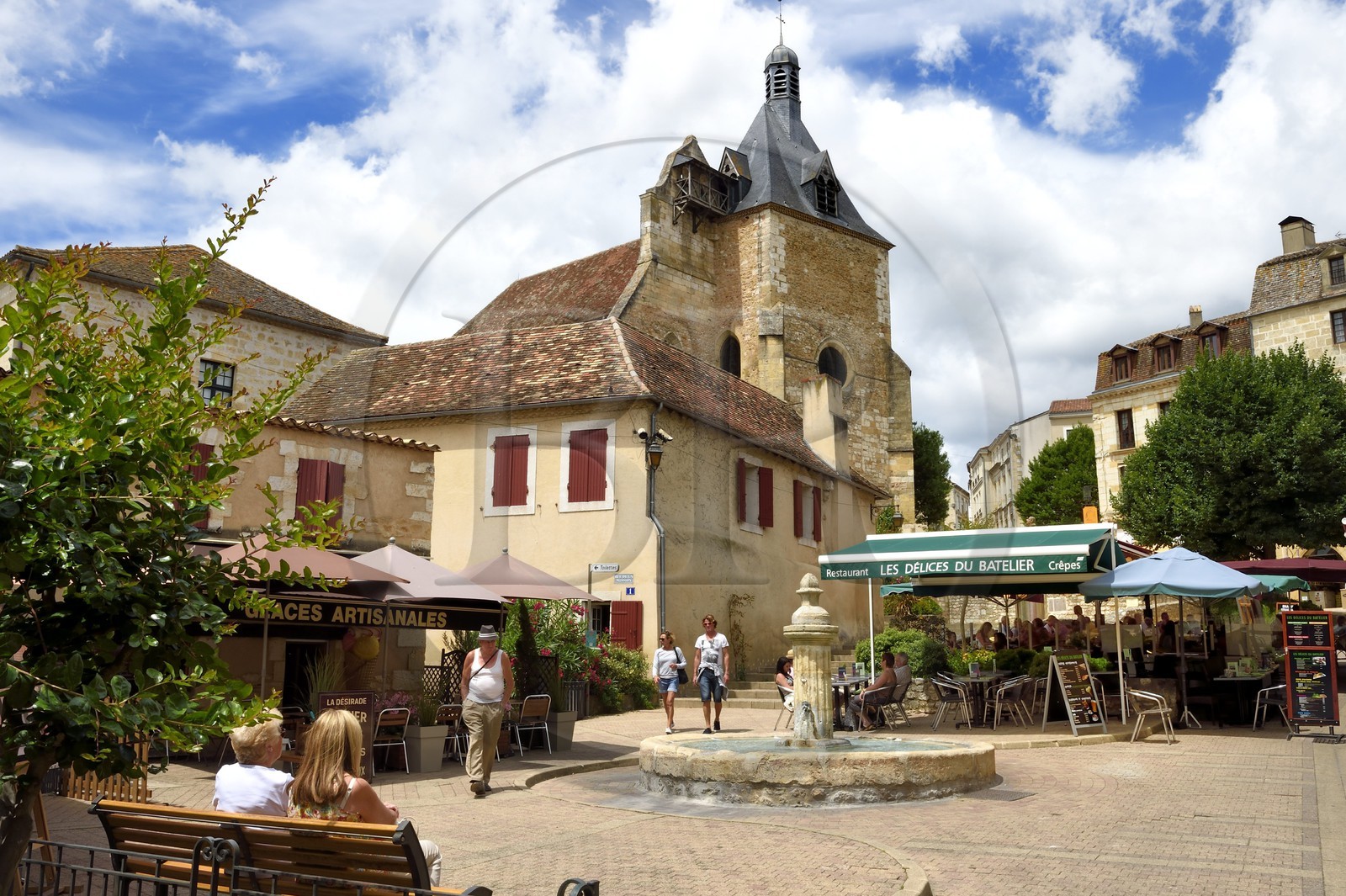 France, Dordogne (24), Périgord Pourpre, Bergerac, place Pélissière et église Saint Jacques
