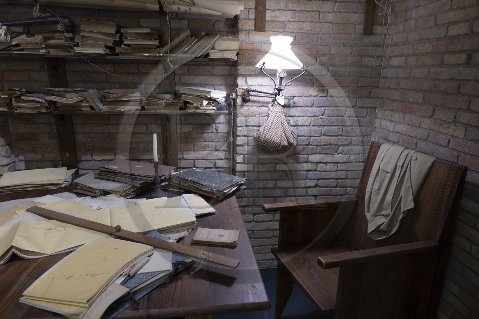 Espagne, Catalogne, Barcelone, quartier de l'Eixample, basilique de la Sagrada Familia de l'architecte du modernisme catalan Antoni Gaudi classée Patrimoine Mondial de l'UNESCO, reproduction de l'atelier d'Antoni Gaudi