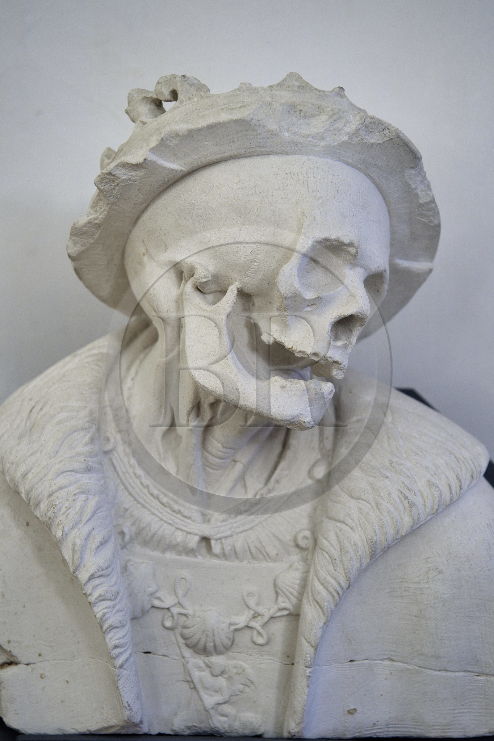 France, Meuse (55), Saint-Mihiel, musée d'Art Sacré, statue représentant La Mort provenant du jubé de l'église Saint-Michel (XVIème siècle)